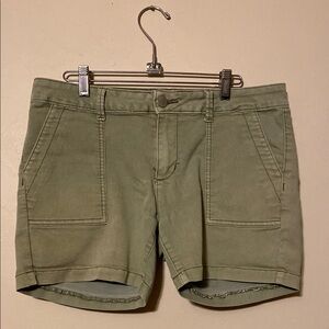 VIP Green Cargo Shorts Relaxed Fit